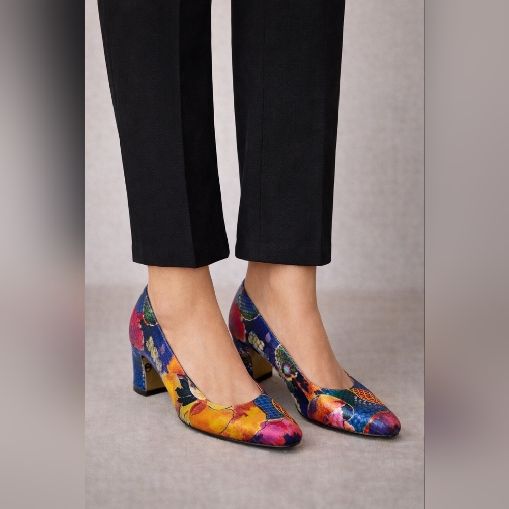 Escada Multicolor Floral Pattern Block Heel Pumps Sz 6.5